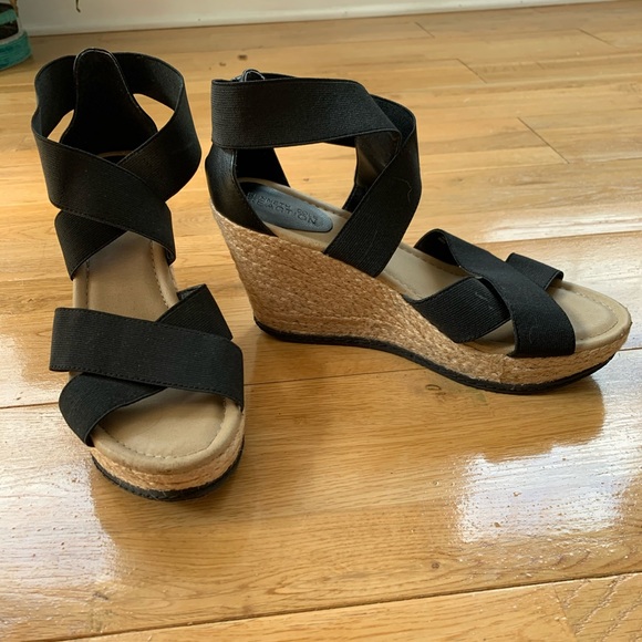 Reaction Heels - Picture 3 of 4